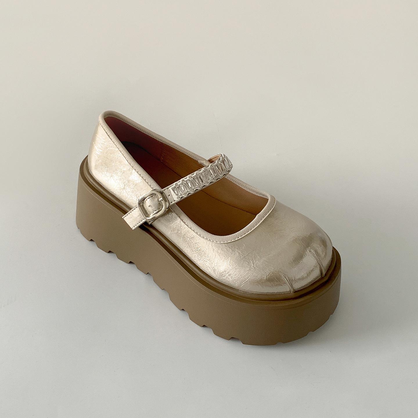 White French retro small man platform small leather shoes women s 2025 new summer skirt Mary Jane single shoes 39 шампанського
White French retro small man platform small leather shoes women s 2025 new summer skirt Mary Jane single shoes 39 шампанського