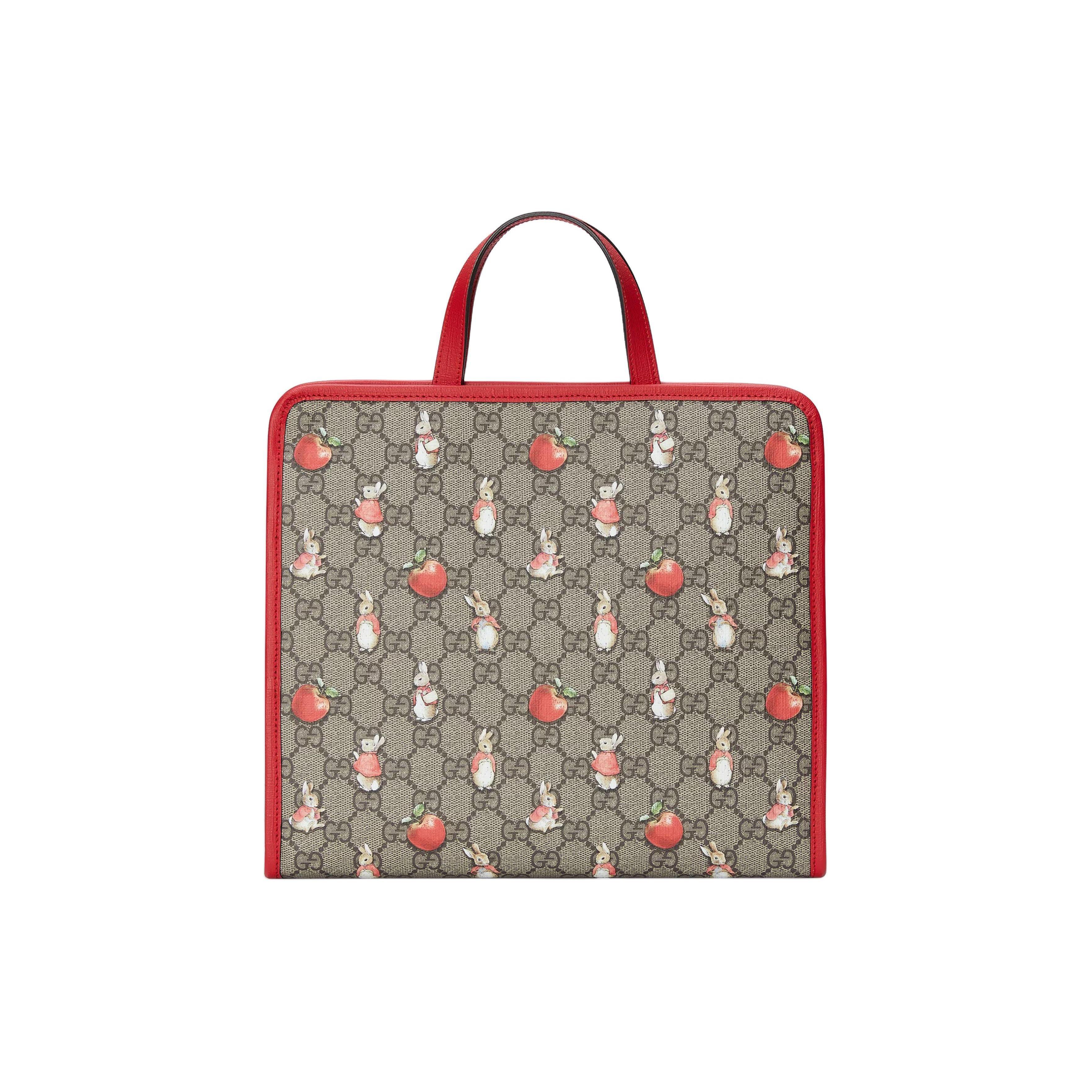 Сумка-тоут Gucci X Peter Rabbit GG Supreme Бежева з червоною канвою Принт Кролик Яблуко Сумка через плече для дітей Дівчаток Хлопчиків Повсякденне використання 605614-FAC0K-8647 Basic Set (Bag+Dust Bag)
Сумка-тоут Gucci X Peter Rabbit GG Supreme Бежева з червоною канвою Принт Кролик Яблуко Сумка через плече для дітей Дівчаток Хлопчиків Повсякденне використання 605614-FAC0K-8647 Basic Set (Bag+Dust Bag)