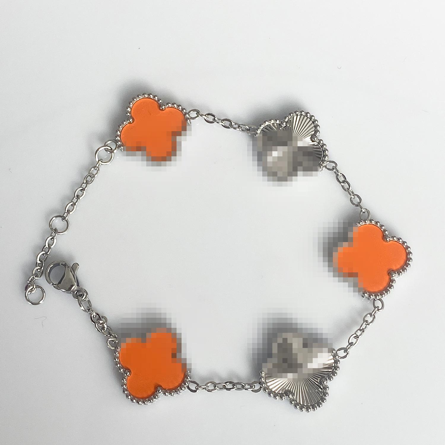 Браслет 15 мм Пять цветов Лазерный браслет 18К Браслет Четырехлистный клевер Женский браслет
Браслет 15 мм Пять цветов Лазерный браслет 18К Браслет Четырехлистный клевер Женский браслет