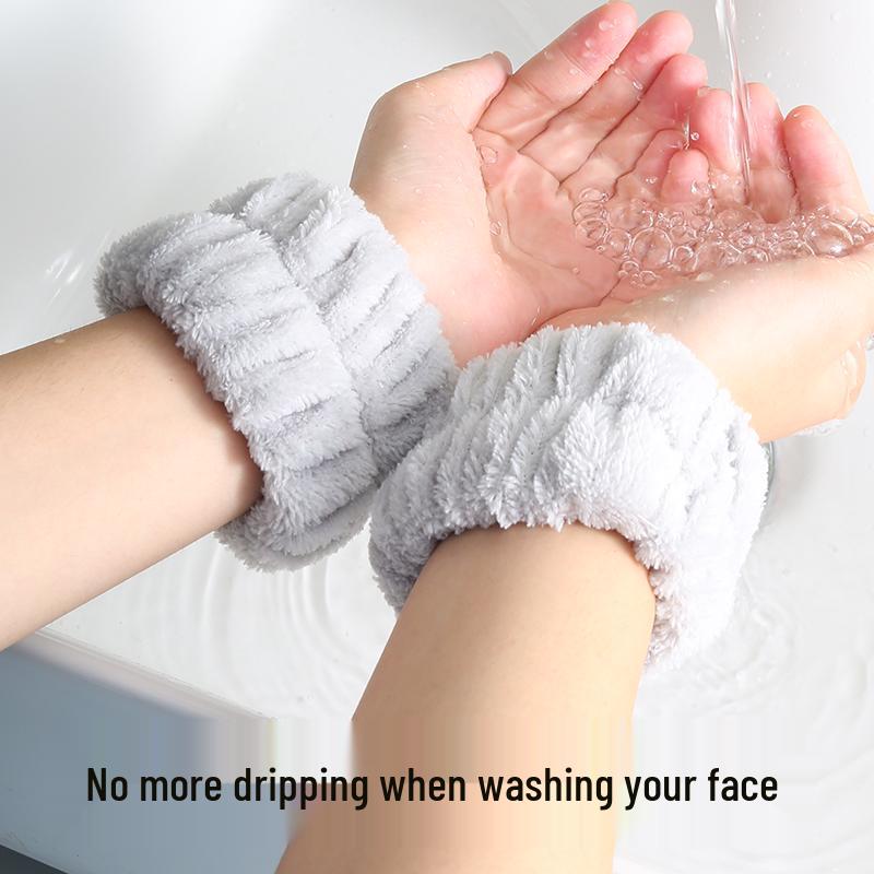 Плюшевый абсорбирующий набор повязки на голову и напульсника: Двустороннее влагостойкое полотенце-резинка для волос для умывания лица розовый
Плюшевый абсорбирующий набор повязки на голову и напульсника: Двустороннее влагостойкое полотенце-резинка для волос для умывания лица розовый