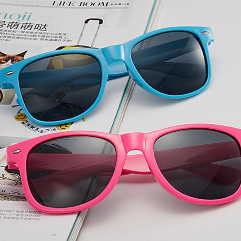 Sunglasses Men Sunglasses for Mens and Womens Driving Fishing Black Retro Protection Sun Glasses темно-синього кольору
Sunglasses Men Sunglasses for Mens and Womens Driving Fishing Black Retro Protection Sun Glasses темно-синього кольору