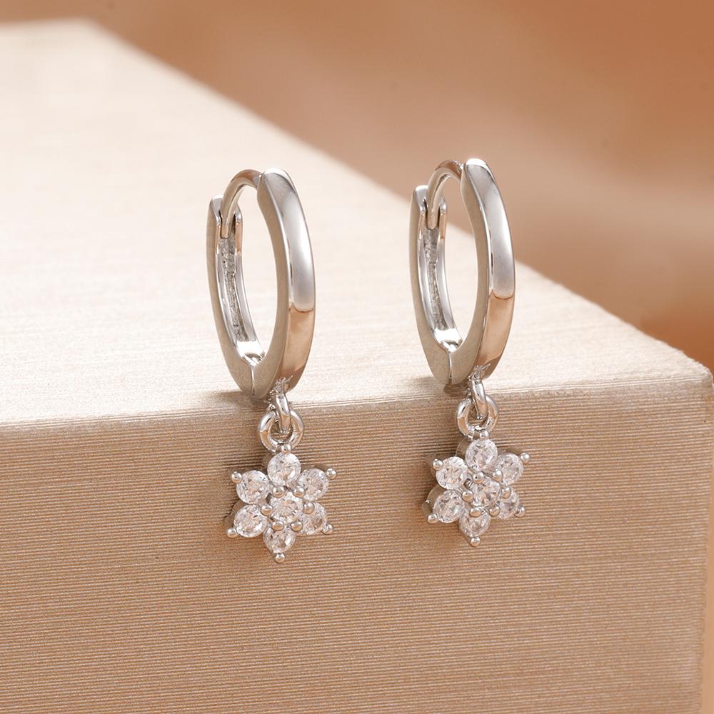 Stainless Steel Crystal Zircon Flower Pendant Hoop Earrings Hypoallergenic Retro Small Fragrance Style Earring Statement Jewelry
Stainless Steel Crystal Zircon Flower Pendant Hoop Earrings Hypoallergenic Retro Small Fragrance Style Earring Statement Jewelry