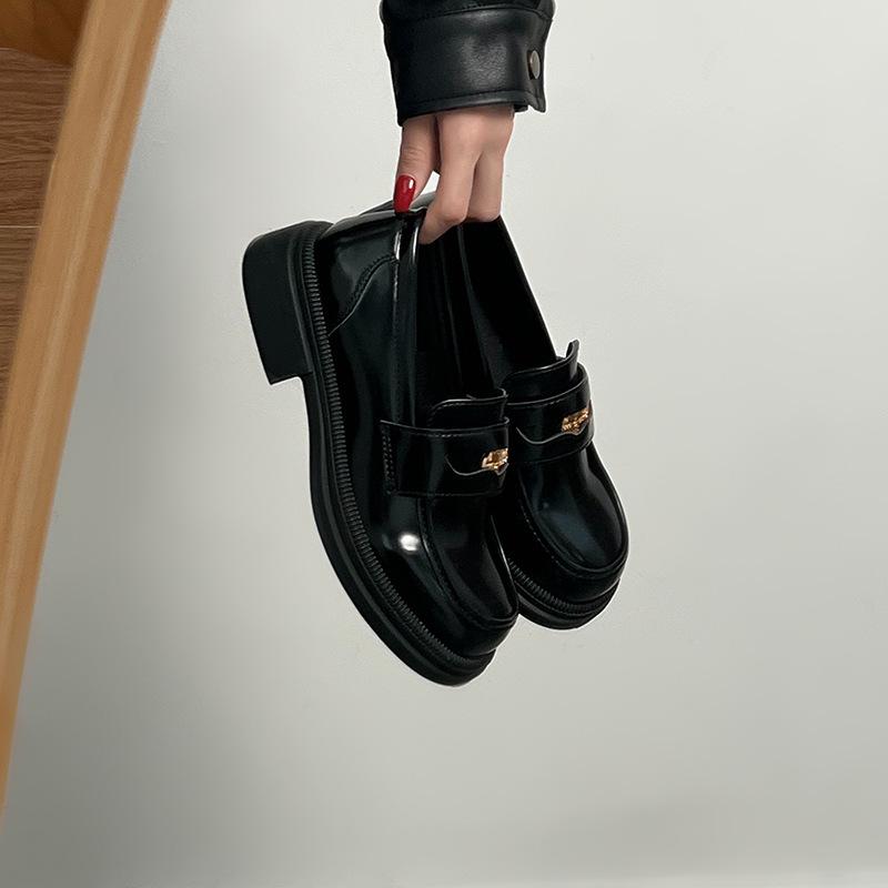Универсальные ретро туфли на толстом каблуке из маленькой кожи женские новые осенне-зимние маленькие мужские лоферы на одной педали во французском стиле 39 чёрный