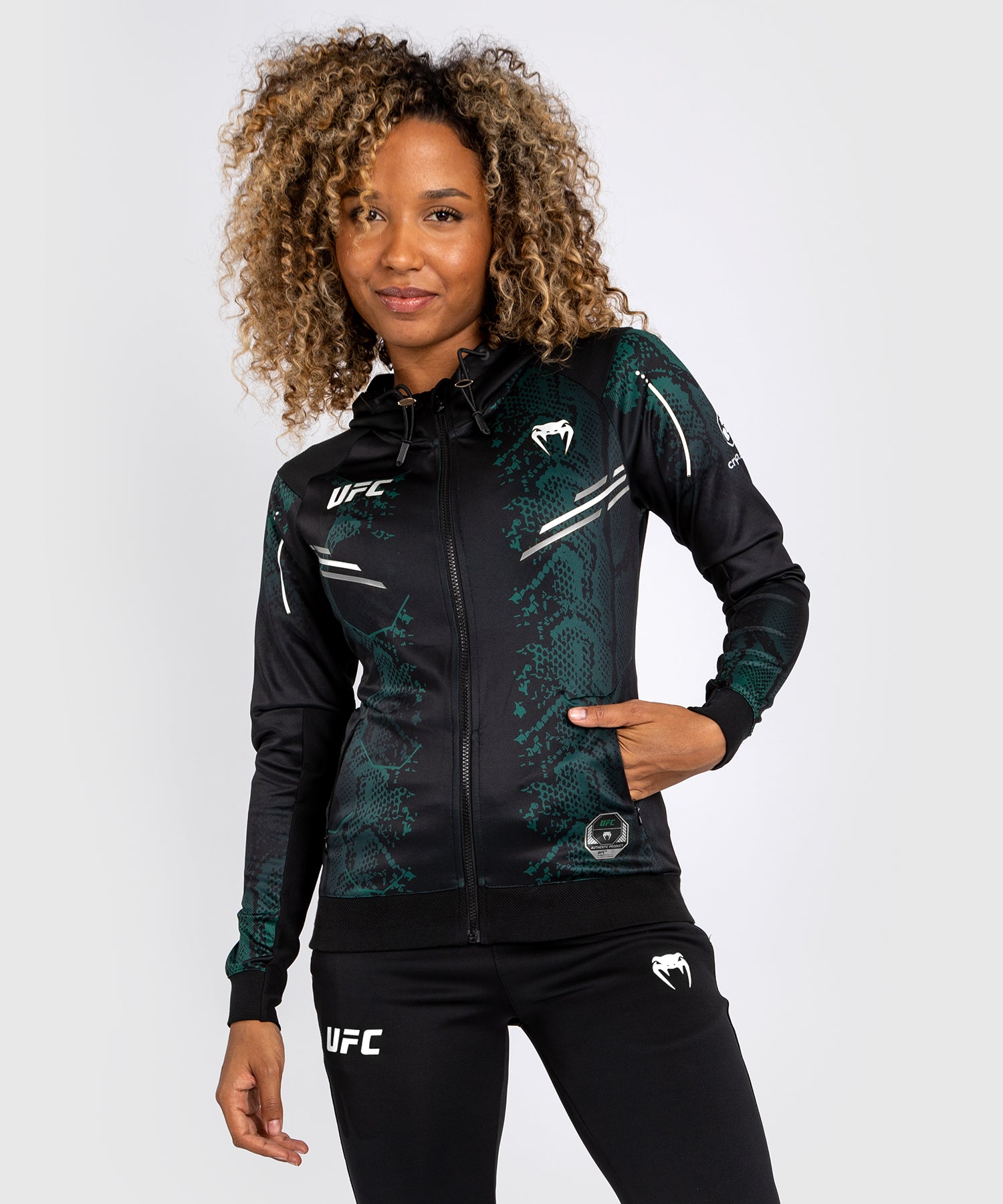Женская толстовка UFC Adrenaline by Venum Authentic Fight Night - Зеленый/Черный- Emerald Edition XS
Женская толстовка UFC Adrenaline by Venum Authentic Fight Night - Зеленый/Черный- Emerald Edition XS