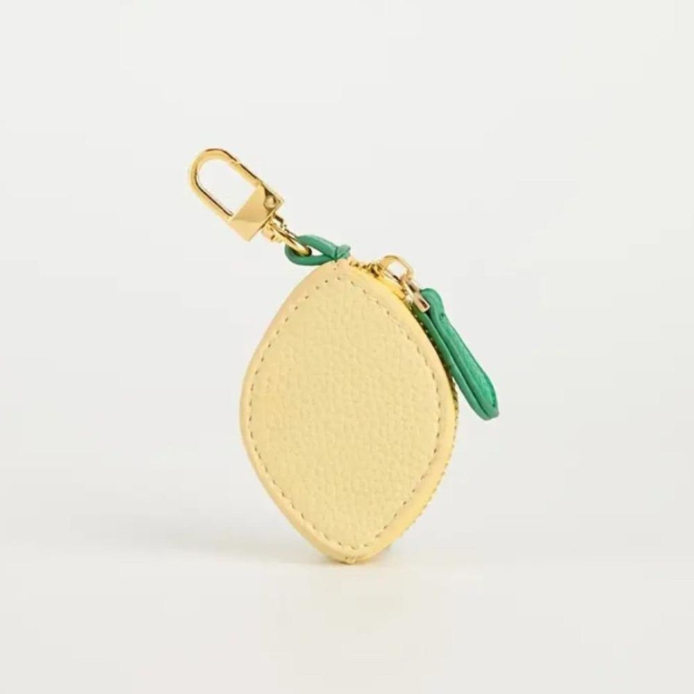 Cute Charming Design Fruit Purse Fruit Shape with Keychain Lemon Shape Coin Purse Mini Size Keychain Purse Gift for Women лимон
Cute Charming Design Fruit Purse Fruit Shape with Keychain Lemon Shape Coin Purse Mini Size Keychain Purse Gift for Women лимон