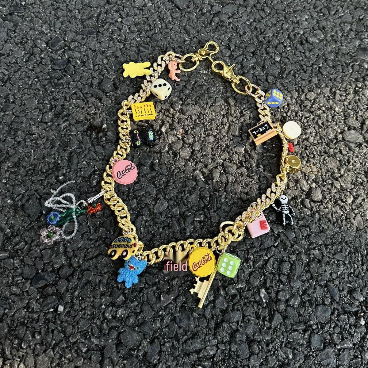 Golden Dopamine Element Y2K Rhinestone Cuban Waist Chain
Golden Dopamine Element Y2K Rhinestone Cuban Waist Chain