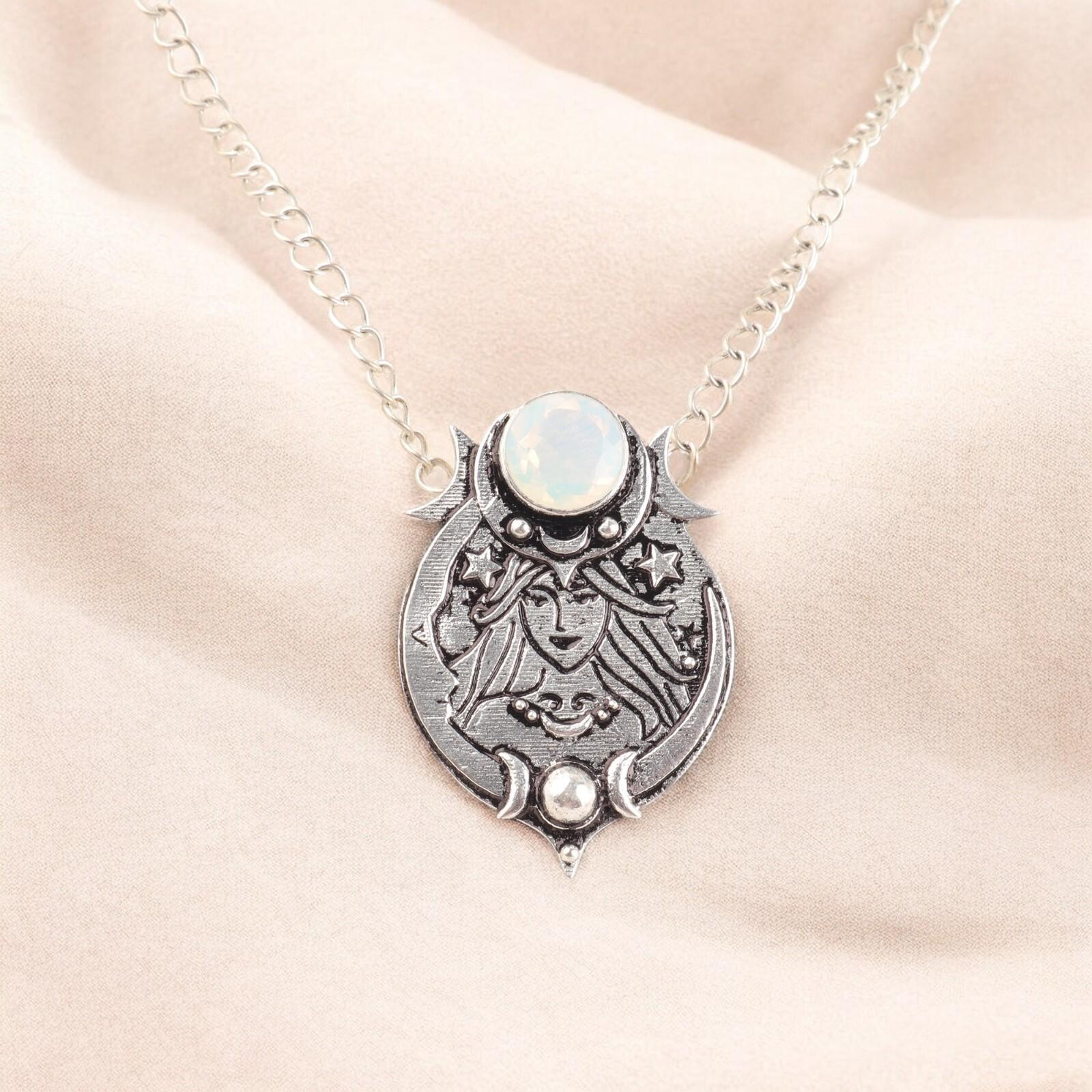 Natural Milky Opal Gemstone 925 Stamped Silver Handmade Chain Pendant For Sister CP-22-18
Natural Milky Opal Gemstone 925 Stamped Silver Handmade Chain Pendant For Sister CP-22-18