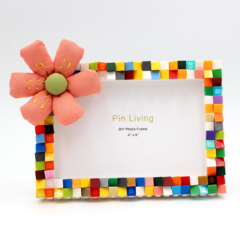 Pin Yi DIY Creative Building Block Photo Frame for Kids: Parent-Child Project Gift 6 inches
Pin Yi DIY Creative Building Block Photo Frame for Kids: Parent-Child Project Gift 6 inches