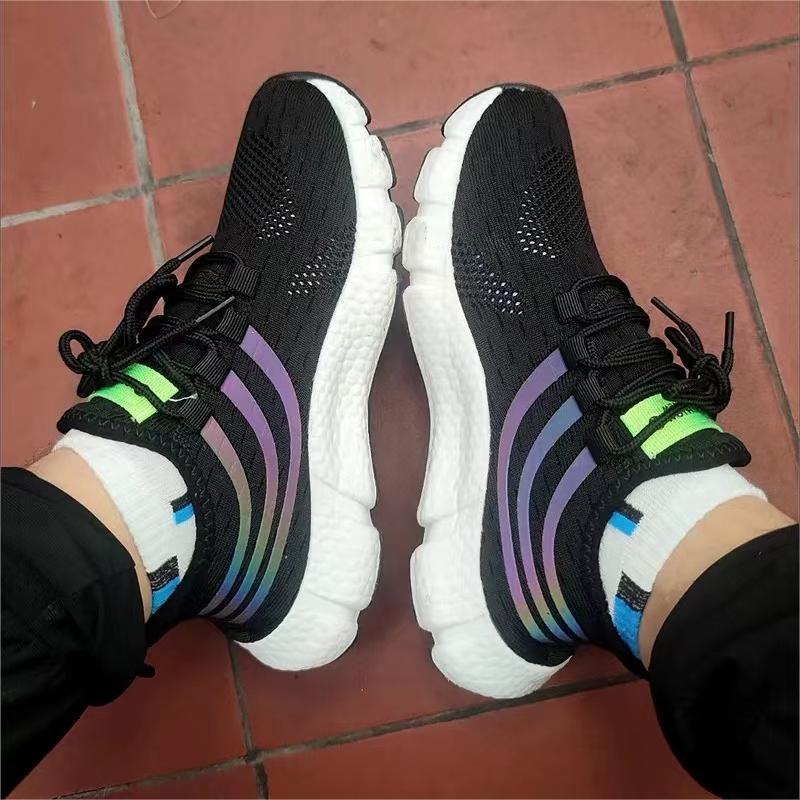 Мужские и женские повседневные кроссовки дышащие нескользящие кроссовки удобные легкие спортивные туфли износостойкая сетчатая обувь весна лето 
Мужские и женские повседневные кроссовки дышащие нескользящие кроссовки удобные легкие спортивные туфли износостойкая сетчатая обувь весна лето