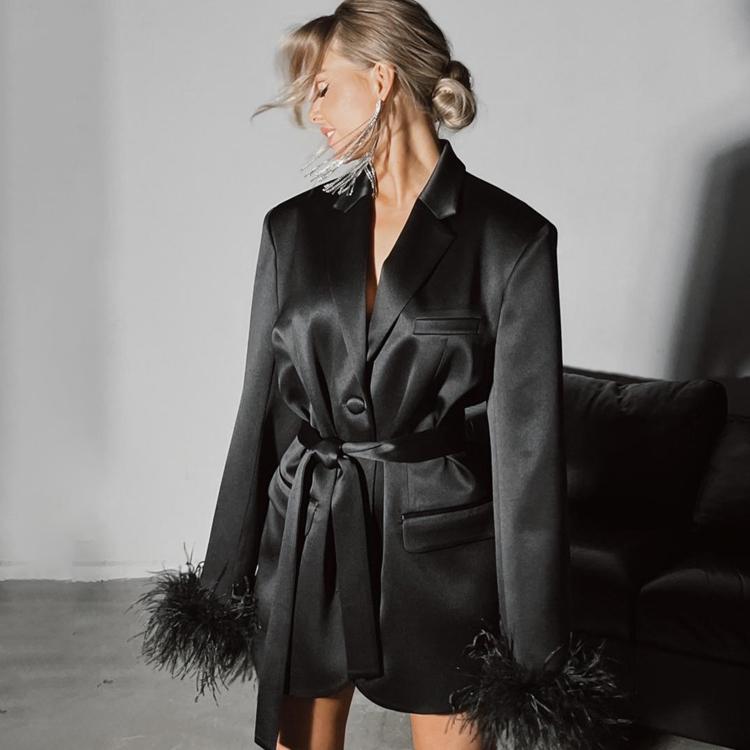 Clacive Fashion Черное атласное женское мини-платье с лацканами и перьями на шнуровке с длинным рукавом
Clacive Fashion Черное атласное женское мини-платье с лацканами и перьями на шнуровке с длинным рукавом