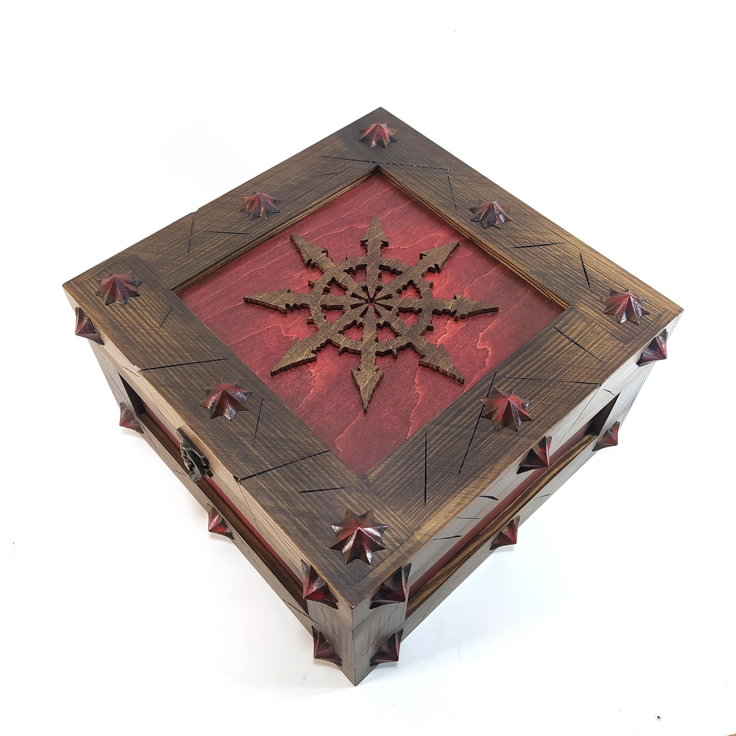 Ящик з кришкою Warhammer chaos 24,5х24,5х14 см Майстерня містера Томаса Дерево Лак 24,5x24,5x14 cm chamoisee кольору/середній електричний синій колір
Ящик з кришкою Warhammer chaos 24,5х24,5х14 см Майстерня містера Томаса Дерево Лак 24,5x24,5x14 cm chamoisee кольору/середній електричний синій колір