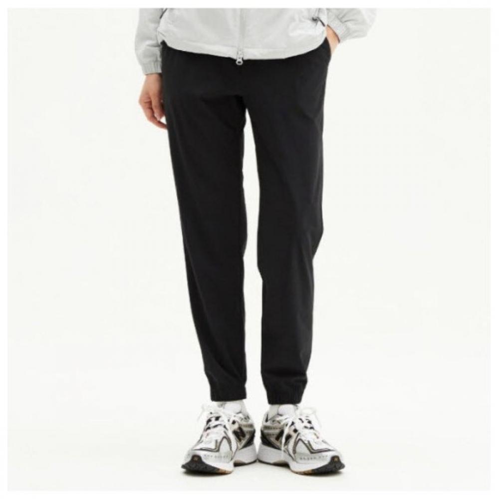 New Balance Pants Rqk Nbnte2w002 19 Women Cool Soft Jogger Pants Black series/70
New Balance Pants Rqk Nbnte2w002 19 Women Cool Soft Jogger Pants Black series/70