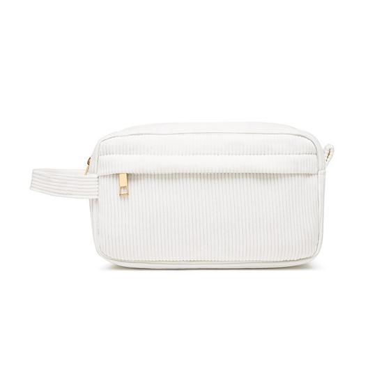 Cosmetic Pouch Large Capacity with Partition Design And Carrying Strap Storage Bag Splash-Proof Durable Organizer for Makeup Jewelry Keys белый
Cosmetic Pouch Large Capacity with Partition Design And Carrying Strap Storage Bag Splash-Proof Durable Organizer for Makeup Jewelry Keys белый