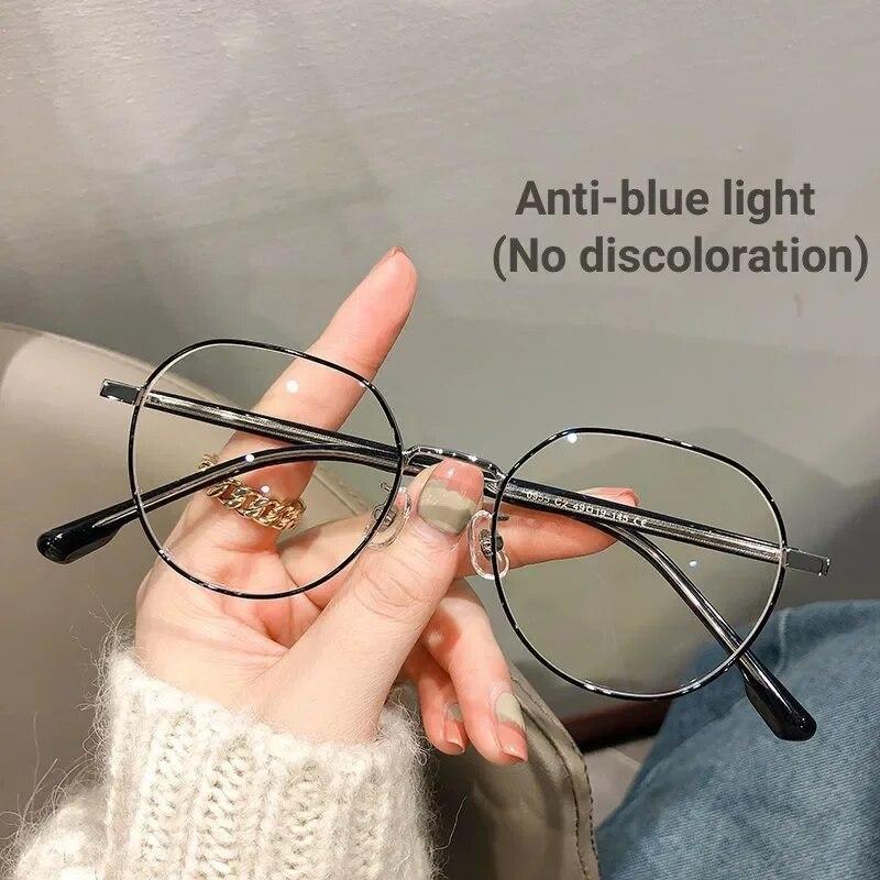 Модный дизайн, фотохромные очки для мужчин и женщин, роскошные очки с защитой от синего света, защита от УФ-лучей, очки унисекс, очки
Модный дизайн, фотохромные очки для мужчин и женщин, роскошные очки с защитой от синего света, защита от УФ-лучей, очки унисекс, очки