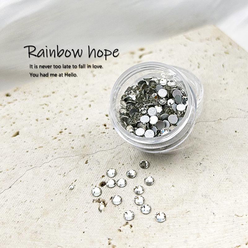 High-Shine White Glass Rhinestones: 3D Nail Art Accessories Flat-back SS12 (5g per box)
High-Shine White Glass Rhinestones: 3D Nail Art Accessories Flat-back SS12 (5g per box)