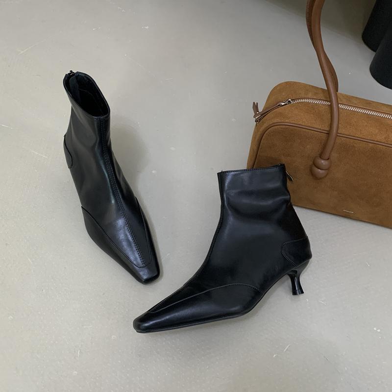 Fashion SUOJIALUN 2025 New Brand Women Shor Boots Thin Med Heel Ladies Elegant Ankle Boots Round Toe Fashion Outdoor Dress Chelsea Boots 39 чёрный
Fashion SUOJIALUN 2025 New Brand Women Shor Boots Thin Med Heel Ladies Elegant Ankle Boots Round Toe Fashion Outdoor Dress Chelsea Boots 39 чёрный