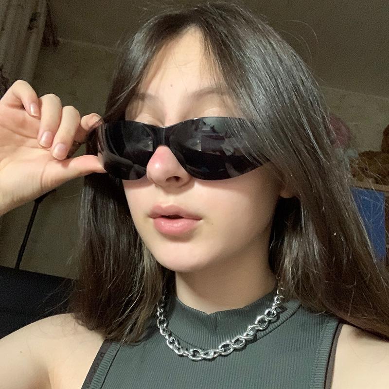 Fashion New Men Borderless Sports Sunglasses Outdoor Cycling Women Prevent Wind Sand Sun Glasses Men Driving Eyewear UV400 Oculos De Sol 
Fashion New Men Borderless Sports Sunglasses Outdoor Cycling Women Prevent Wind Sand Sun Glasses Men Driving Eyewear UV400 Oculos De Sol