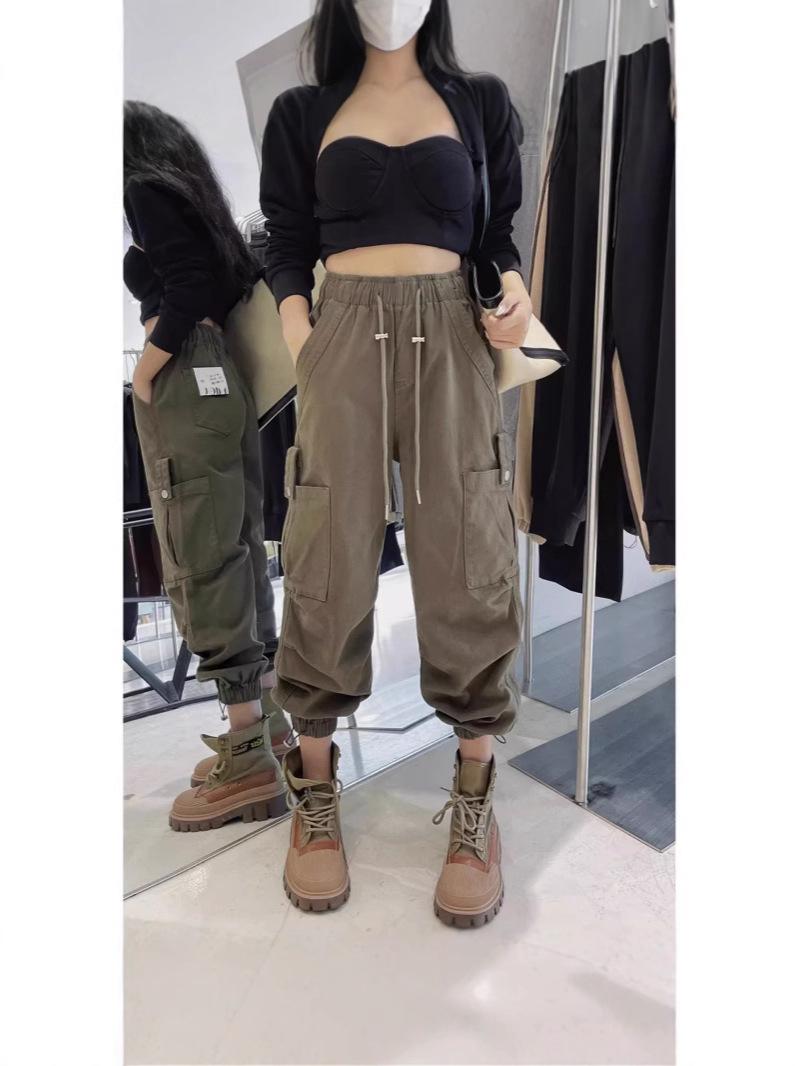 Korean Style Elastic Waist Cargo Pants - Autumn/Winter 2024, Loose Fit with Side Pockets and Drawstring Straight Leg. Quadruple Extra Large
Korean Style Elastic Waist Cargo Pants - Autumn/Winter 2024, Loose Fit with Side Pockets and Drawstring Straight Leg. Quadruple Extra Large