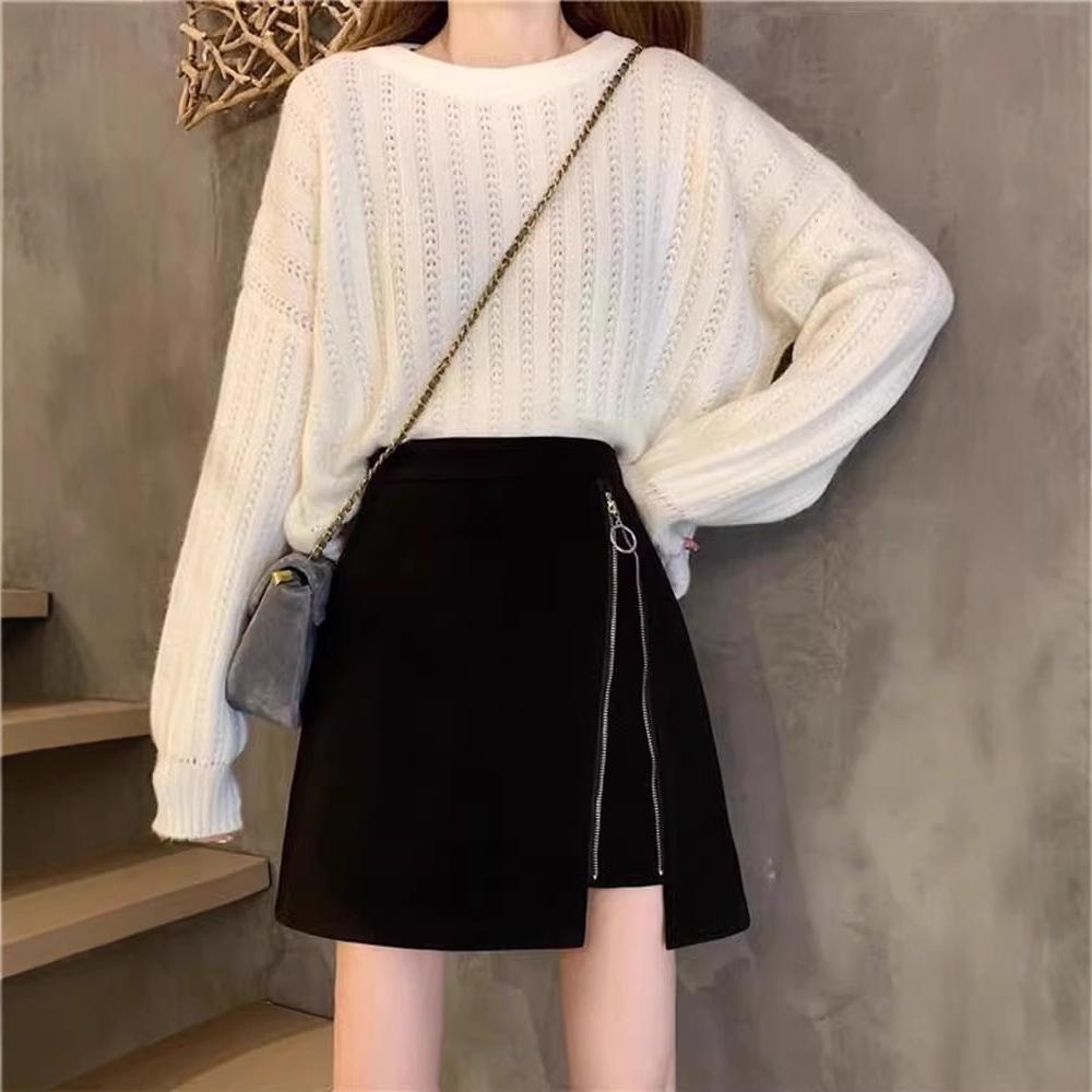 Petite Women s 2024 Black Wool A-Line High-Waisted Short Skirt for Autumn/Winter - Perfect with Sweaters. 2XL (suitable for 131-147 jin)
Petite Women s 2024 Black Wool A-Line High-Waisted Short Skirt for Autumn/Winter - Perfect with Sweaters. 2XL (suitable for 131-147 jin)