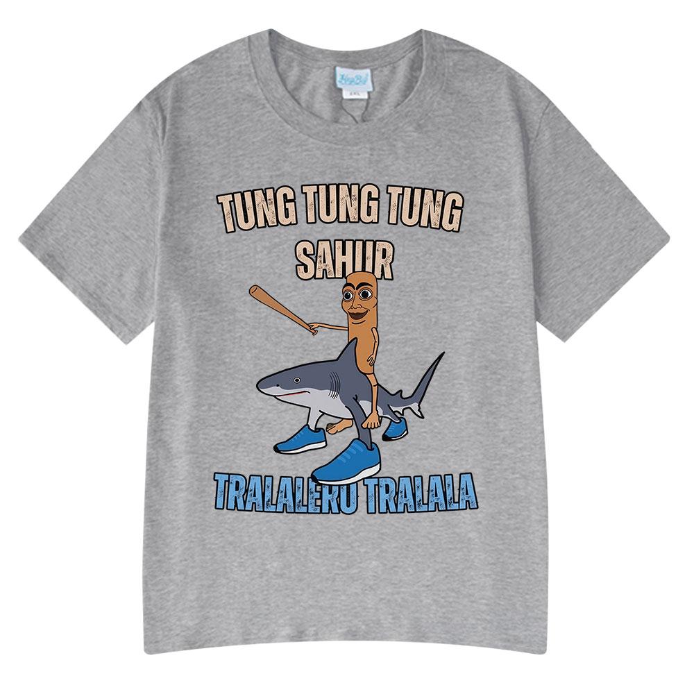 Итальянская Brainrot Tralalero Tralala Tung Tung Tung Sahur Забавная футболка с мемами для мужчин и женщин Модные свободные футболки Футболки из хлопка Топы XXL
Итальянская Brainrot Tralalero Tralala Tung Tung Tung Sahur Забавная футболка с мемами для мужчин и женщин Модные свободные футболки Футболки из хлопка Топы XXL