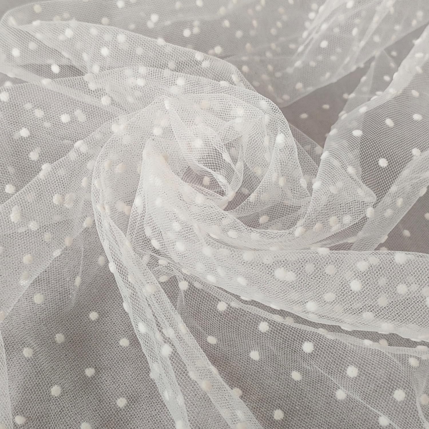 moonfarm Тюль в горошек x 155 см 8 цветов на выбор Флок кружевная ткань для костюмов 2 ткани, 1-3 м шириной, От, (3м, Белые)
moonfarm Тюль в горошек x 155 см 8 цветов на выбор Флок кружевная ткань для костюмов 2 ткани, 1-3 м шириной, От, (3м, Белые)