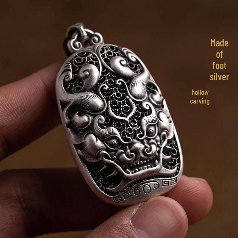 Hollow Pixiu Silver-Plated Pendant Necklace with Hand-Woven Rope Keychain: Attracts Wealth with Vintage Copper Coins
Hollow Pixiu Silver-Plated Pendant Necklace with Hand-Woven Rope Keychain: Attracts Wealth with Vintage Copper Coins