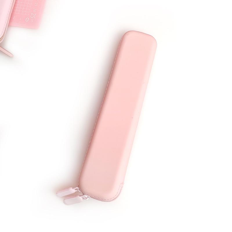 Silicone Pencil Case Compact Student Pencil Bag Simple Color Pen Holder Premium Stationery Storage Bag For Back To School Gift темно-рожевого кольору
Silicone Pencil Case Compact Student Pencil Bag Simple Color Pen Holder Premium Stationery Storage Bag For Back To School Gift темно-рожевого кольору