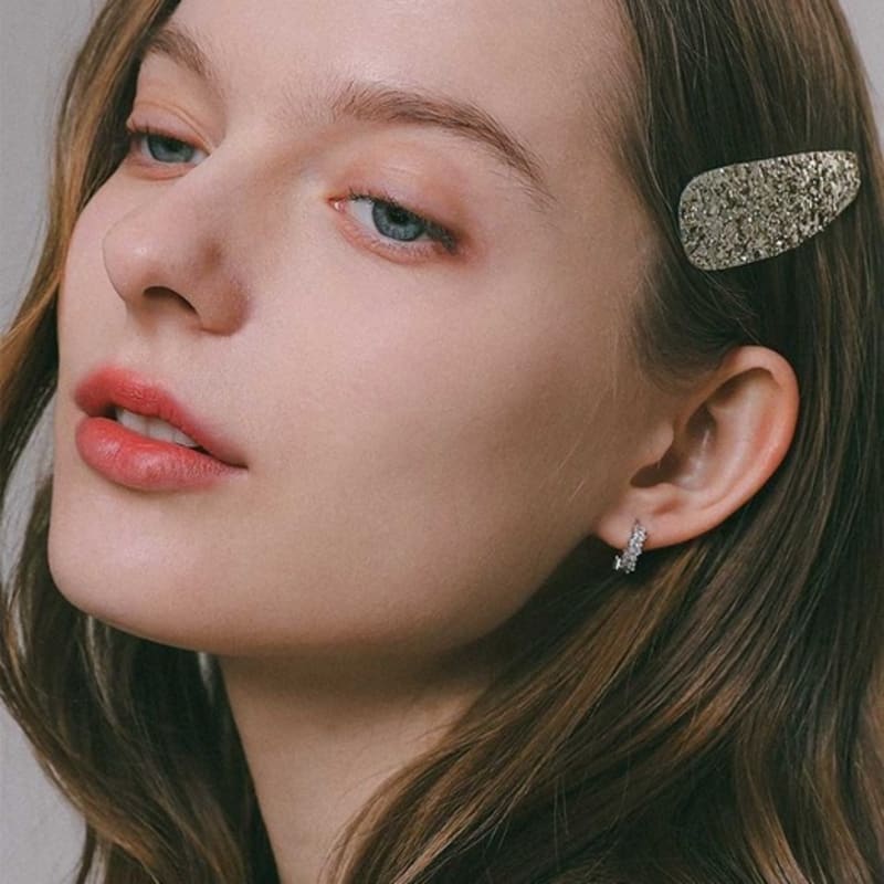 J.Lauren White Cubic One-Touch Silver Ring Earrings M03967 single type
J.Lauren White Cubic One-Touch Silver Ring Earrings M03967 single type