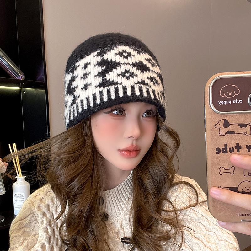 Ретро Цветовая Гамма Ромбовидная Универсальная Утепленная Теплая Шапка для Женщин Осень и Зима Подчеркивающая Маленькое Лицо Шерстяная Шапка Модная M(56-58cm)
Ретро Цветовая Гамма Ромбовидная Универсальная Утепленная Теплая Шапка для Женщин Осень и Зима Подчеркивающая Маленькое Лицо Шерстяная Шапка Модная M(56-58cm)