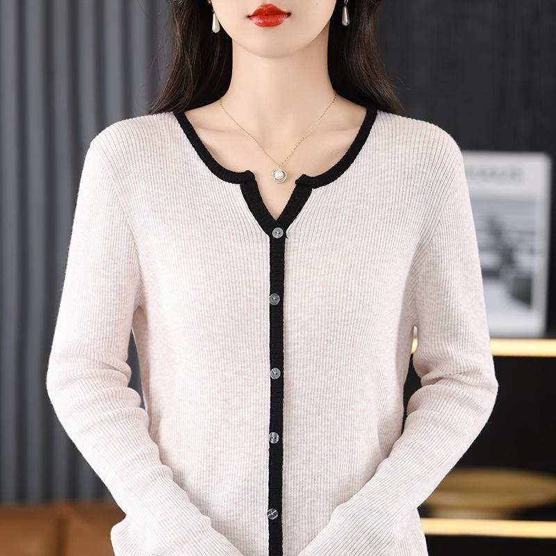 College style color matching knitted cardigan long-sleeved T-shirt spring and autumn women s clothing new strip slim-fitting bottoming shirt top M
College style color matching knitted cardigan long-sleeved T-shirt spring and autumn women s clothing new strip slim-fitting bottoming shirt top M