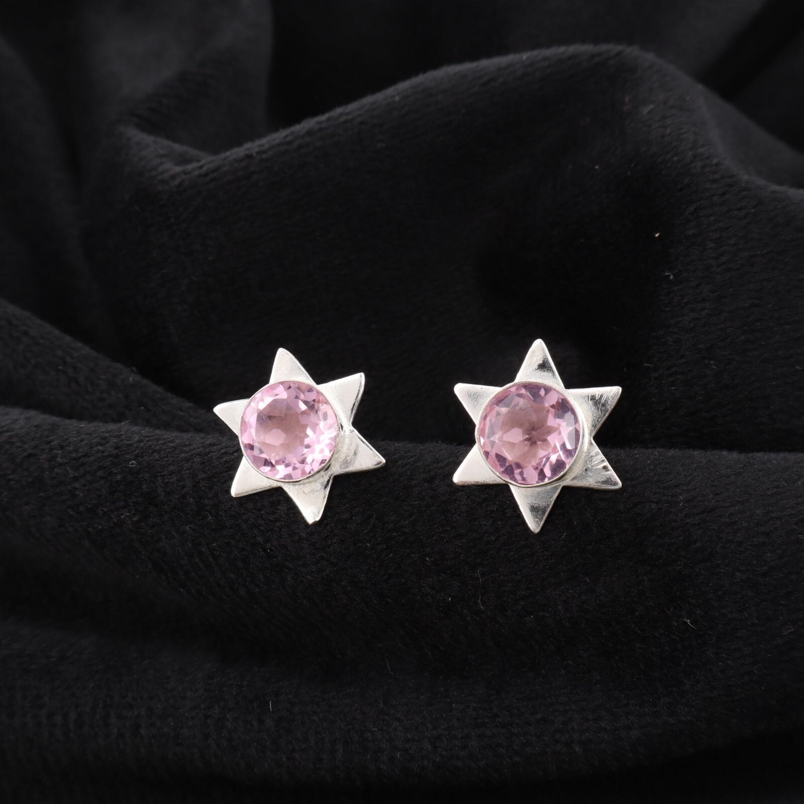 Rare Morganite Gemstone 925 Sterling Silver Jewelry Handmade Stud Earrings 0.44 EE-175-15
Rare Morganite Gemstone 925 Sterling Silver Jewelry Handmade Stud Earrings 0.44 EE-175-15