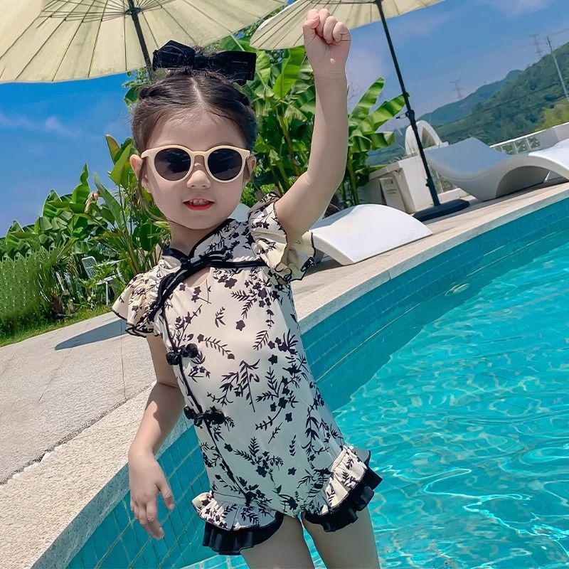 Trendy Quick-Dry Girls One-Piece Chinese Style Swimsuit for Seaside Vacations Size 100 (height ~90cm)
Trendy Quick-Dry Girls One-Piece Chinese Style Swimsuit for Seaside Vacations Size 100 (height ~90cm)