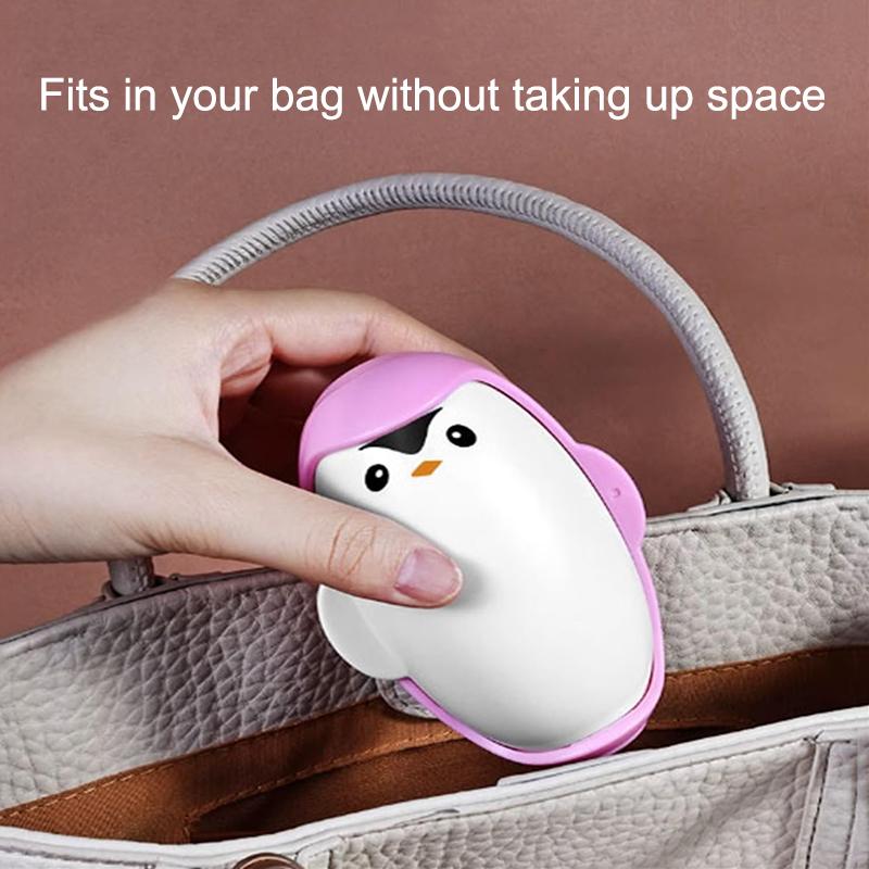 Penguin Lint Remover Household Portable Sticky Washable Reusable Mini Roller Brush Ball Suitable For Pet Hair Clothing Cleaning
Penguin Lint Remover Household Portable Sticky Washable Reusable Mini Roller Brush Ball Suitable For Pet Hair Clothing Cleaning