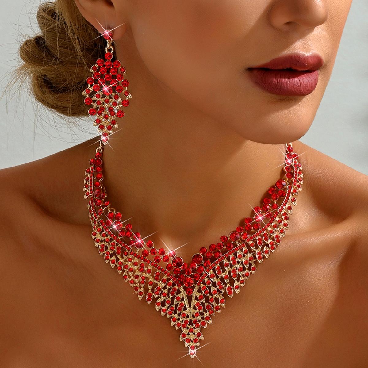 3PC Women s Fashion Starry Leaf Embellishments Necklace Earrings Jewelry Set Wedding Banquet Party Festival Gift 8884
3PC Women s Fashion Starry Leaf Embellishments Necklace Earrings Jewelry Set Wedding Banquet Party Festival Gift 8884