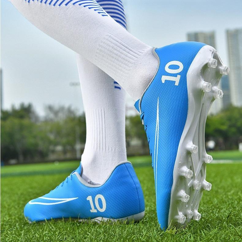Ronaldo low-top football shoes AG long nails large size boys and girls teenagers students broken nails training shoes 31
Ronaldo low-top football shoes AG long nails large size boys and girls teenagers students broken nails training shoes 31