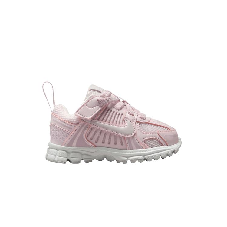 Nike Vomero 5 TD Pearl Pink Baby Sneakers Bleached-Lilac Summit-White Vast-Grey HF7000-600 26
Nike Vomero 5 TD Pearl Pink Baby Sneakers Bleached-Lilac Summit-White Vast-Grey HF7000-600 26