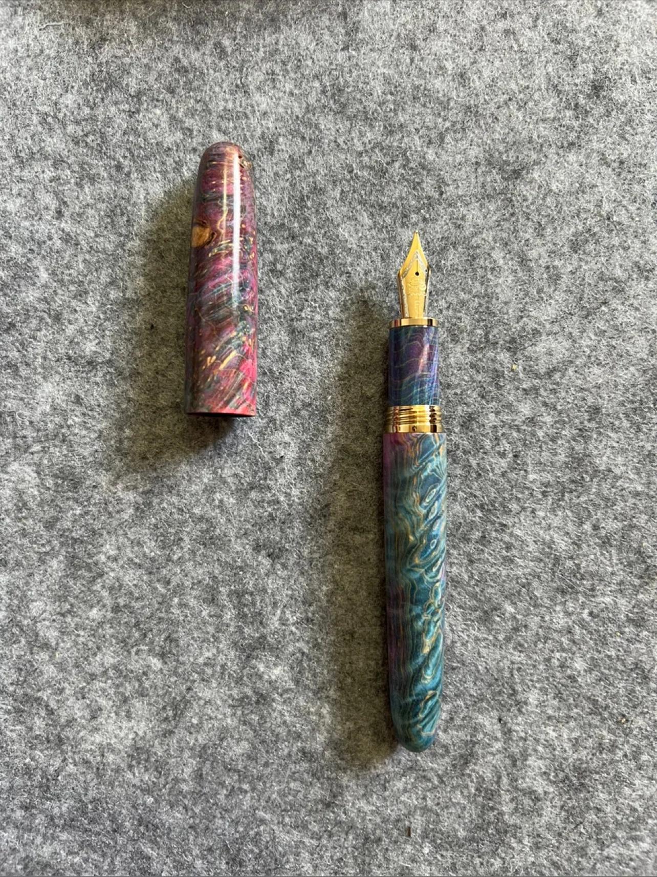 Jinhao 9056 Pattern Stabilized Wood Fountain Pen Long Knife Nib Writing ink Pen School Office Supplies Students Writing Gift F
Jinhao 9056 Pattern Stabilized Wood Fountain Pen Long Knife Nib Writing ink Pen School Office Supplies Students Writing Gift F