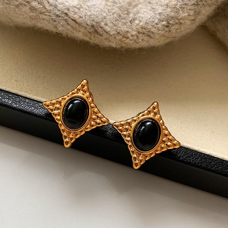 European and American light luxury square gold tiger s eye stone stud earrings women s autumn and winter retro medieval high-end earrings earrings
European and American light luxury square gold tiger s eye stone stud earrings women s autumn and winter retro medieval high-end earrings earrings