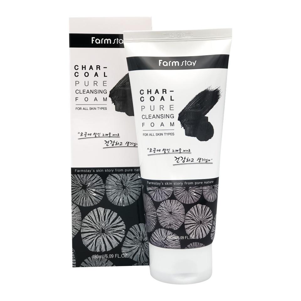 Пенка для умывания и глубокой очистки пор с углем,FarmStay Charcoal Pure Cleansing Foam,180мл
Пенка для умывания и глубокой очистки пор с углем,FarmStay Charcoal Pure Cleansing Foam,180мл
