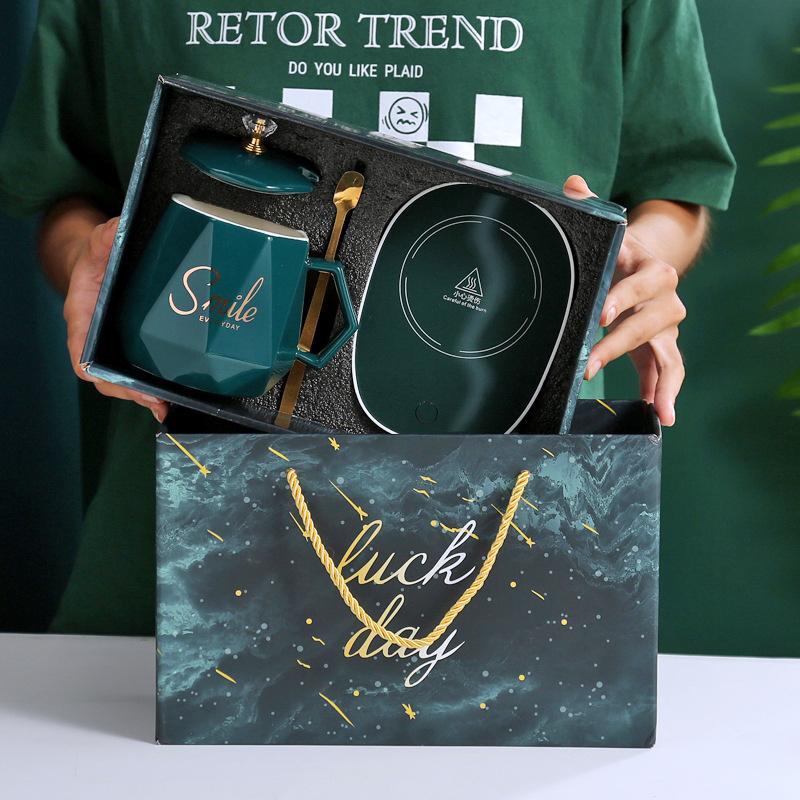 Электрическая чашка с умным контролем температуры, подарочный набор, матовая керамическая кружка, кофейная чашка, 55 градусов 401-500ml зелёный
Электрическая чашка с умным контролем температуры, подарочный набор, матовая керамическая кружка, кофейная чашка, 55 градусов 401-500ml зелёный