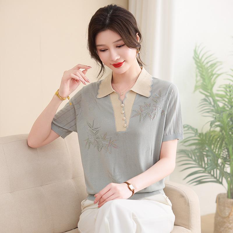 Mom s Summer Tencel Knit Lapel T-Shirt - Stylish Short-Sleeved Top for Women 4XL (135-150 lbs) синій
Mom s Summer Tencel Knit Lapel T-Shirt - Stylish Short-Sleeved Top for Women 4XL (135-150 lbs) синій
