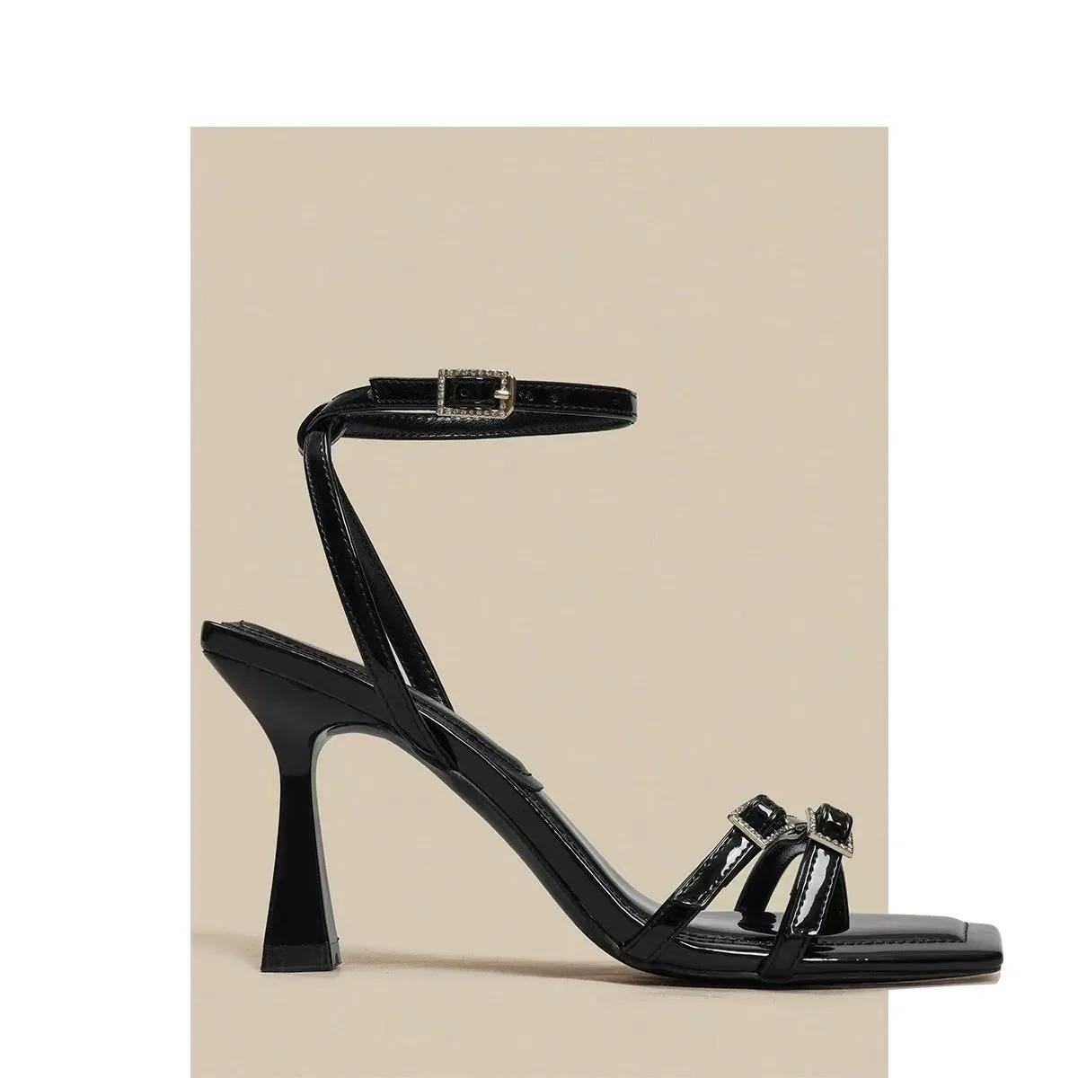 мода Новые летние модные туфли с открытым носком Pure Color 2024 женские туфли на высоком каблуке нескользящие сексуальные женские сандалии тонкие каблуки квадратный носок женская обувь 35 чёрный
мода Новые летние модные туфли с открытым носком Pure Color 2024 женские туфли на высоком каблуке нескользящие сексуальные женские сандалии тонкие каблуки квадратный носок женская обувь 35 чёрный