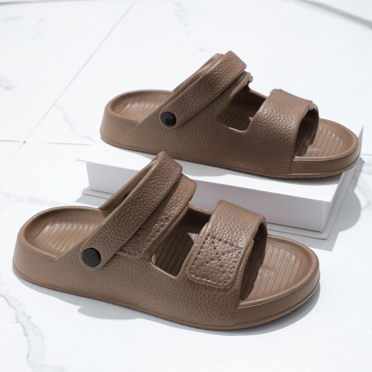 Summer Men Sandals New Non-slip Outdoor Sandals Comfortable Soft Bottom Indoor Slippers 38-39
Summer Men Sandals New Non-slip Outdoor Sandals Comfortable Soft Bottom Indoor Slippers 38-39