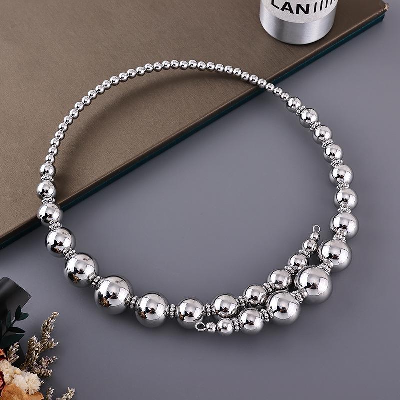 Серебряное ожерелье из нерегулярных круглых бусин - простой воротник в стиле холодного металла для женщин золотой
Серебряное ожерелье из нерегулярных круглых бусин - простой воротник в стиле холодного металла для женщин золотой