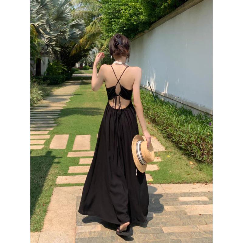 Пляжное платье с халтер-воротником в стиле французской Хепберн, высококачественная текстура, идеально подходит для летнего отдыха на море Small чёрный
Пляжное платье с халтер-воротником в стиле французской Хепберн, высококачественная текстура, идеально подходит для летнего отдыха на море Small чёрный