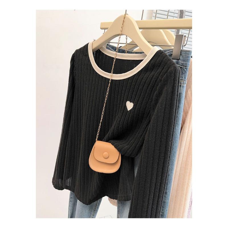 New Plus Size Women s Fashionable Contrasting Color Love Pit Strip Thickened Knitted Top L чёрный
New Plus Size Women s Fashionable Contrasting Color Love Pit Strip Thickened Knitted Top L чёрный