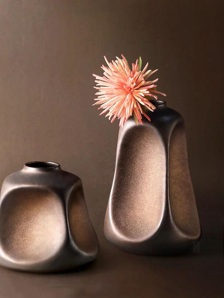 Ceramic Gold Vase Vintage Art Flower Arrangement Home Hydroponic Container Interior Living Room Dining Table Vase Home Ornament
Ceramic Gold Vase Vintage Art Flower Arrangement Home Hydroponic Container Interior Living Room Dining Table Vase Home Ornament