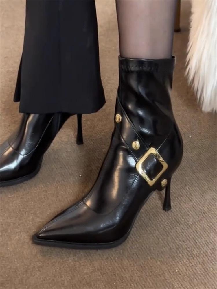 2025 new winter easy to match fashion pointed Korean version of thin boots women s daily wear thin high-heeled solid-color boots 35
2025 new winter easy to match fashion pointed Korean version of thin boots women s daily wear thin high-heeled solid-color boots 35