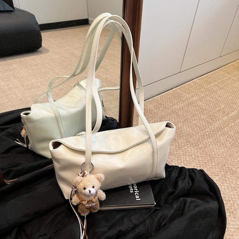 Oil wax leather simple flip armpit bag design sense casual shoulder bag large capacity tote bag Without pendant белый
Oil wax leather simple flip armpit bag design sense casual shoulder bag large capacity tote bag Without pendant белый