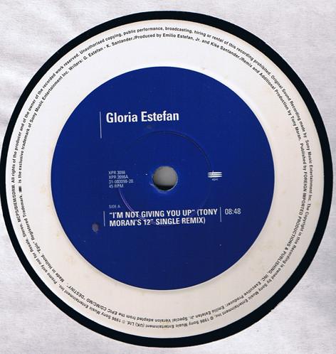 12inch Record GLORIA ESTEFAN - I m Not Giving You Up R9900163 Epic 1996 UK Dance & Electronica Used
12inch Record GLORIA ESTEFAN - I m Not Giving You Up R9900163 Epic 1996 UK Dance & Electronica Used